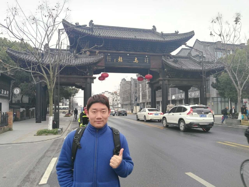 秋风秋雨的第一张照片--太原相亲服务中心