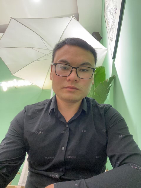像风一样自由的第一张照片--太原相亲服务中心
