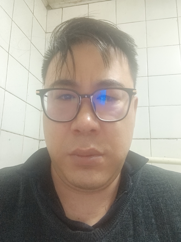 迷失自我的第一张照片--太原相亲服务中心