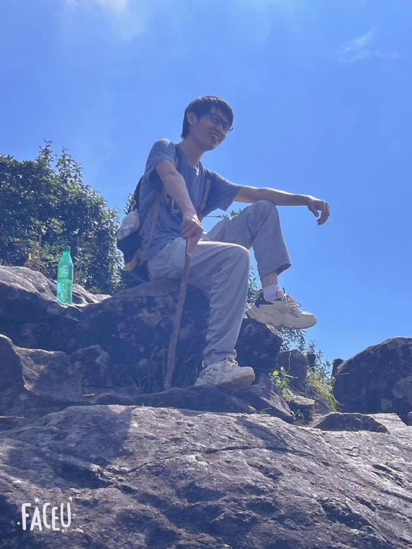 落叶之秋的第一张照片--太原相亲服务中心