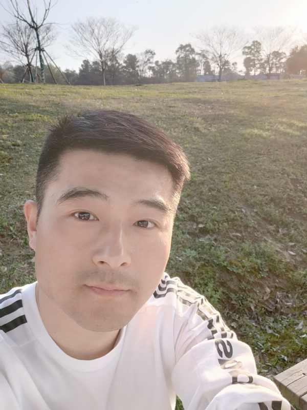 一凡的第一张照片--太原相亲服务中心