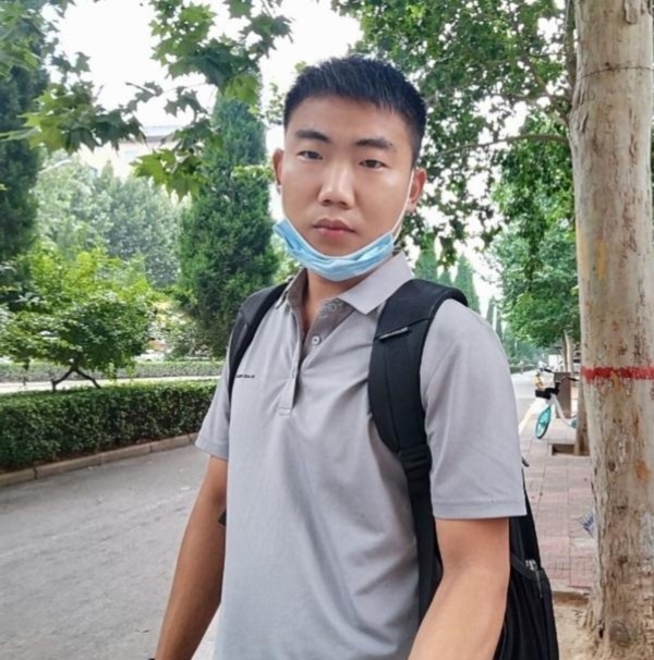 90年男征婚的第一张照片--太原相亲服务中心
