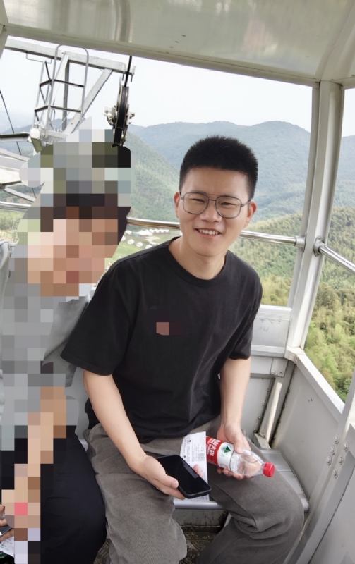 奔奔笨笨的第一张照片--太原相亲服务中心