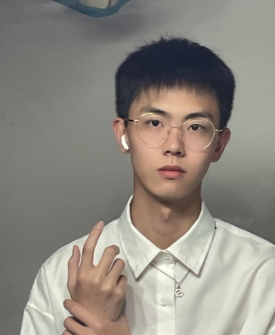 李寒外改英文可家的第二张照片--太原相亲服务中心