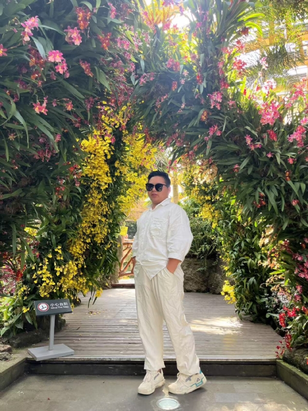 少一点的第一张照片--太原相亲服务中心