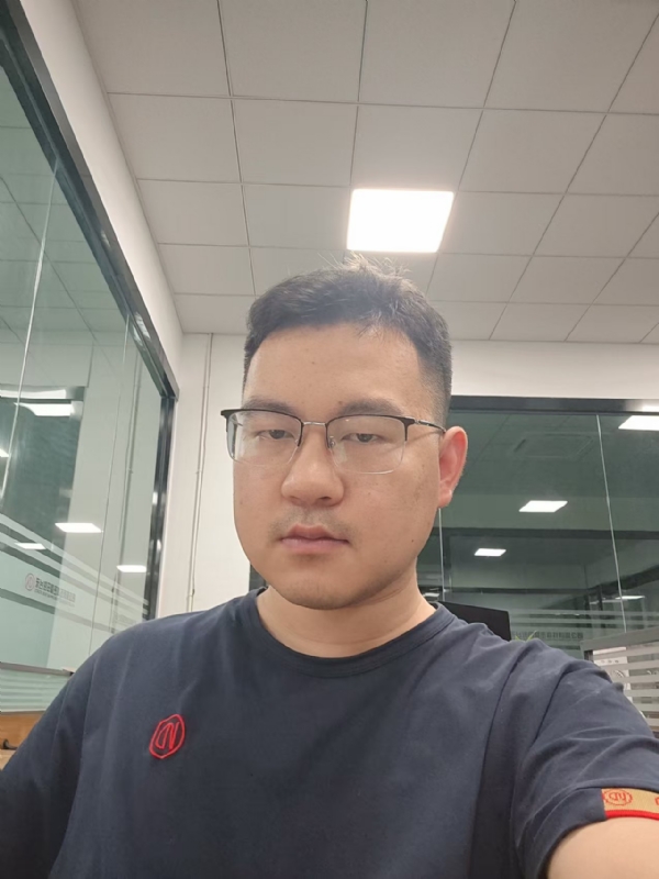 雨落浅响的第一张照片--太原相亲服务中心