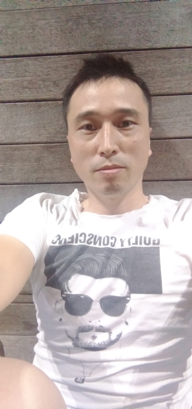 笑看一切的第一张照片--太原相亲服务中心