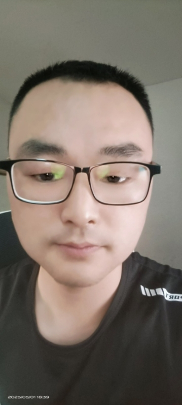 潮湿的心的第一张照片--太原相亲服务中心