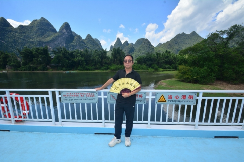 沙漠海的第四张照片--太原相亲服务中心