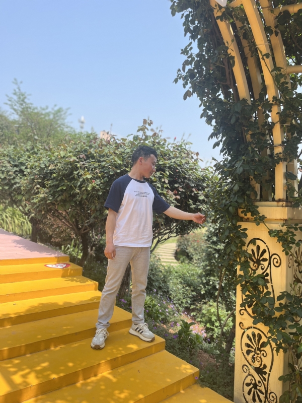 罗湘的第一张照片--太原相亲服务中心