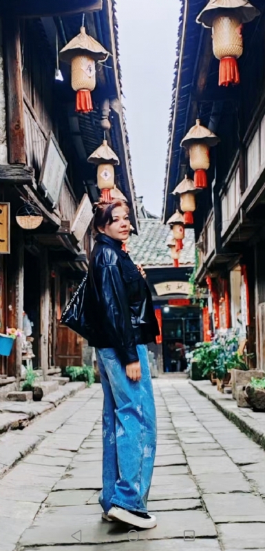 宛霞的第五张照片--太原相亲服务中心