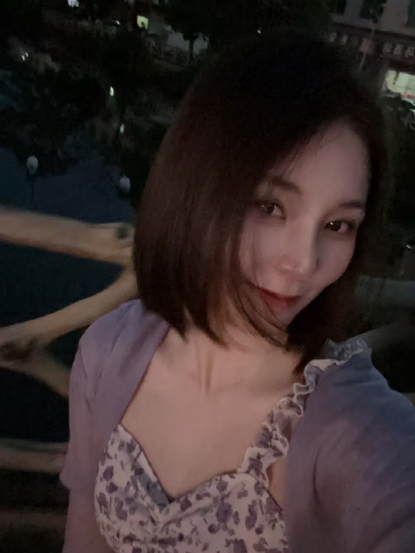 小小的第三张照片--太原相亲服务中心