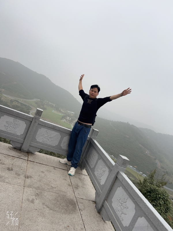 择一人白头偕老的第三张照片--太原相亲服务中心