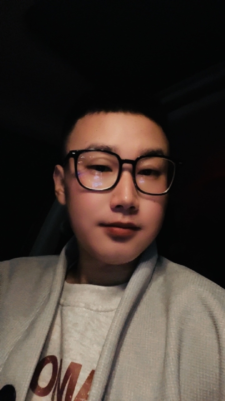 FIyFIy的第一张照片--太原相亲服务中心