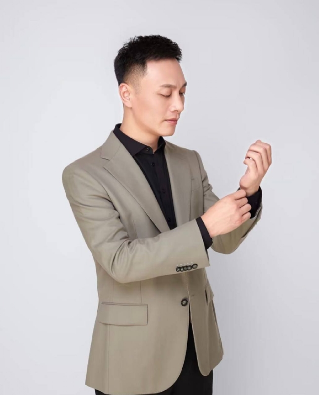 非凡人生的第一张照片--太原相亲服务中心