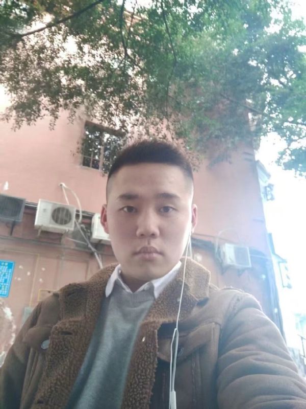 想了很久的男人的第一张照片--太原相亲服务中心