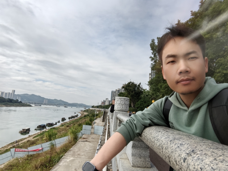 向往爱情的第四张照片--太原相亲服务中心