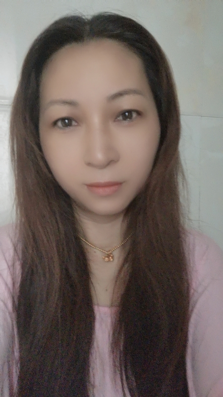 依依的第一张照片--太原相亲服务中心