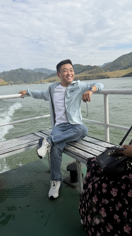 烟花易笑的第一张照片--太原相亲服务中心