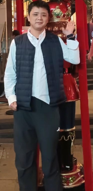 龙的陪伴的第一张照片--太原相亲服务中心