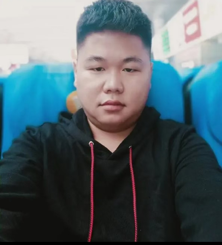 黄斌的第一张照片--太原相亲服务中心