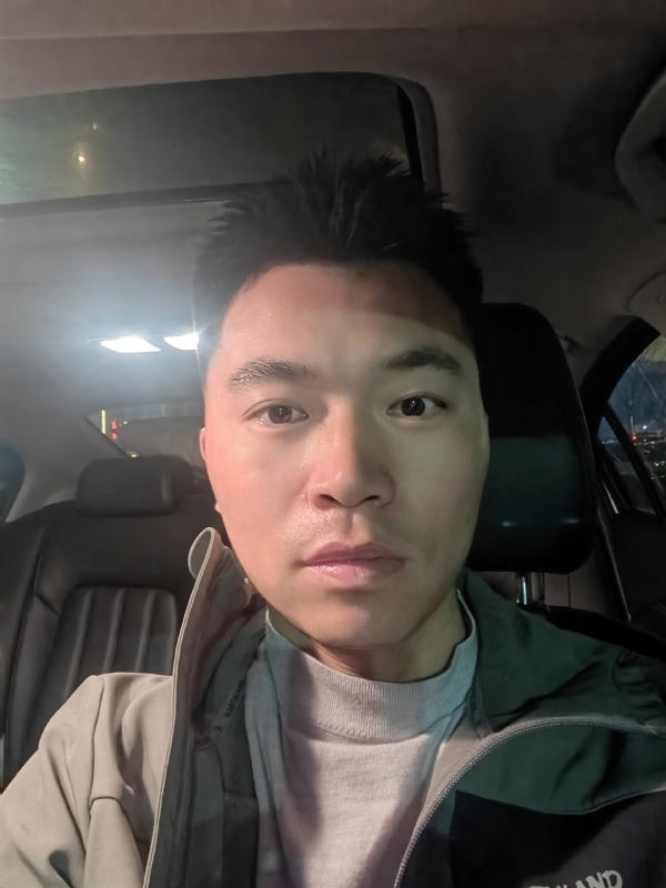 讲不出再见的第二张照片--太原相亲服务中心