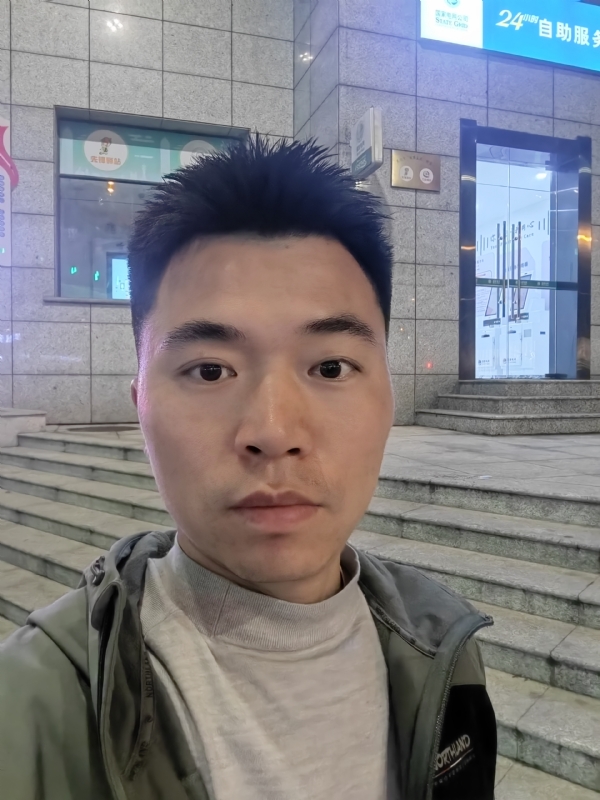 讲不出再见的第三张照片--太原相亲服务中心