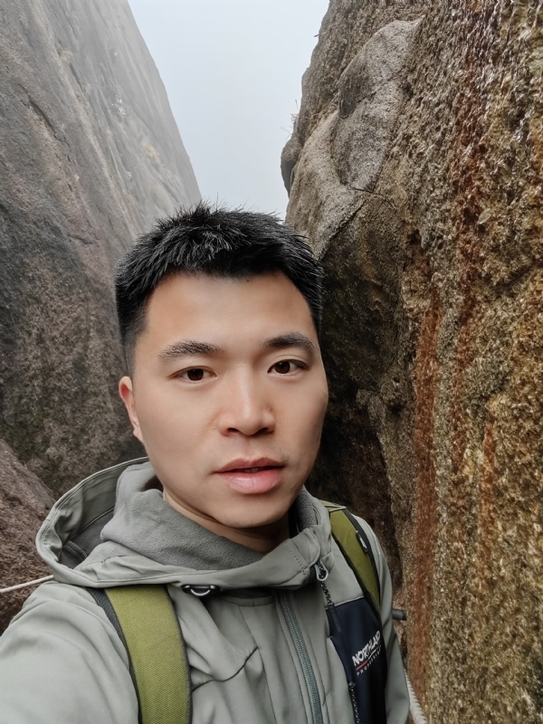 讲不出再见的第四张照片--太原相亲服务中心