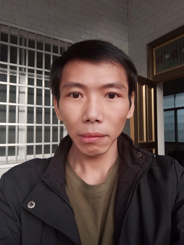 万紫千红的第二张照片--太原相亲服务中心