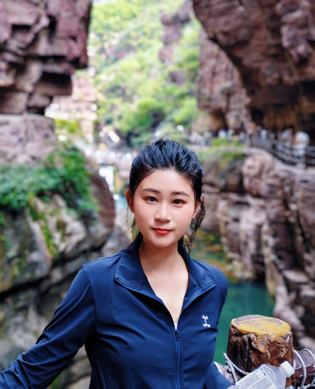 小S的第二张照片--太原相亲服务中心