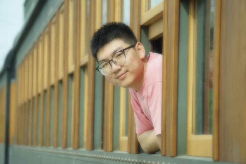 锦瑟无端五十弦的第一张照片--太原相亲服务中心