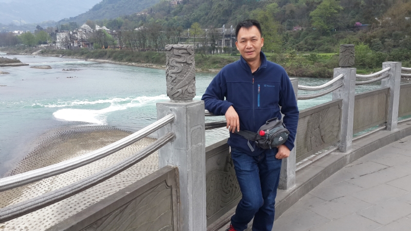 上下求索的第一张照片--太原相亲服务中心